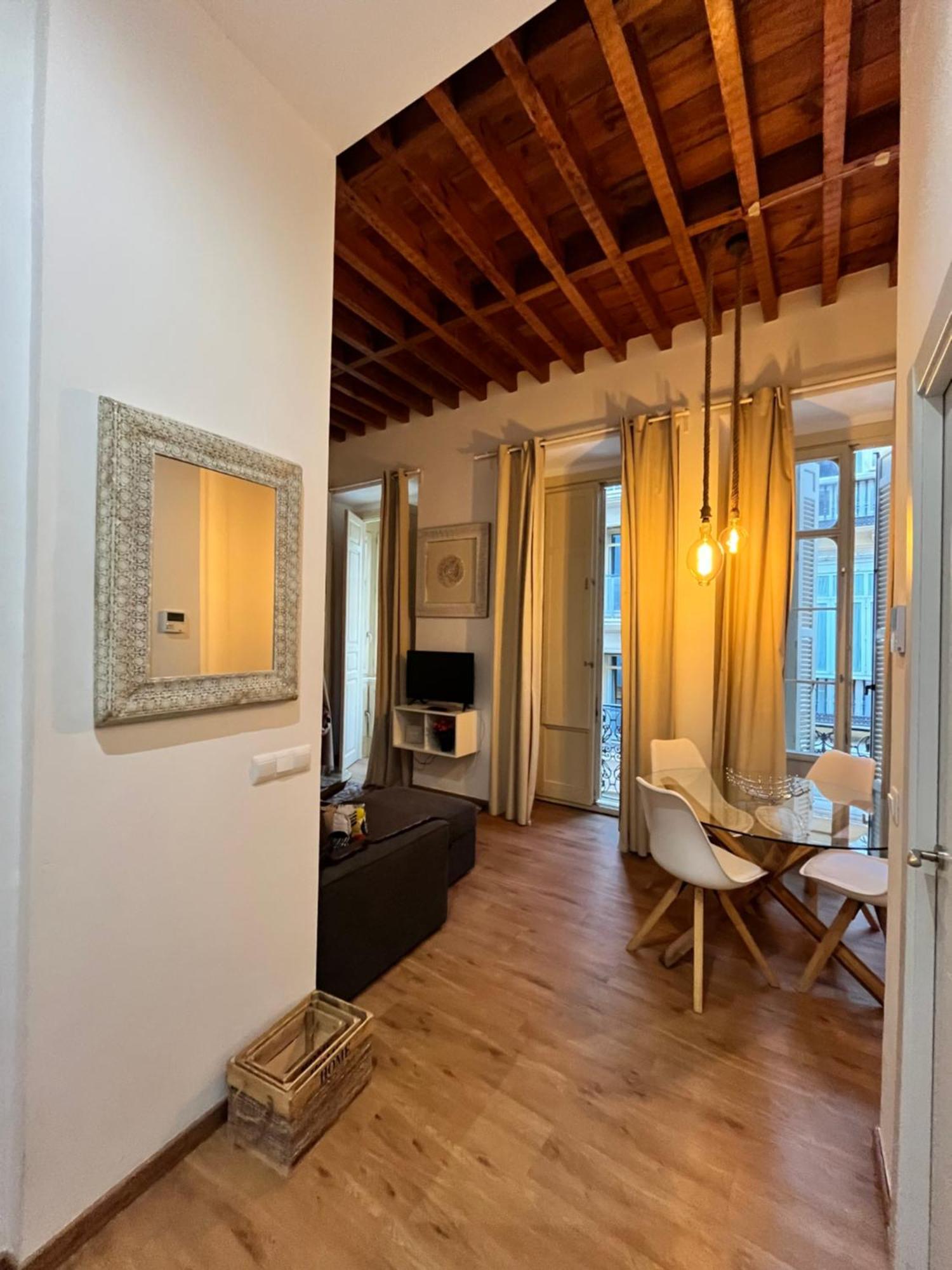 Premium Malaga Center Apartment Luaran gambar
